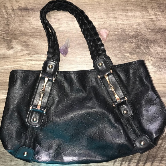 Gucci - Picture 1 of 8